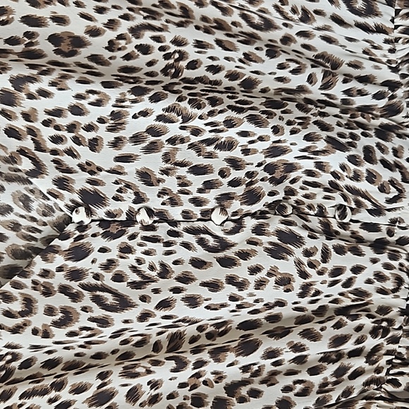 Oddi Women's Cold Shoulder Animal Print Long Sleeve Ruffles Blouse Size Large - Picture 9 of 16